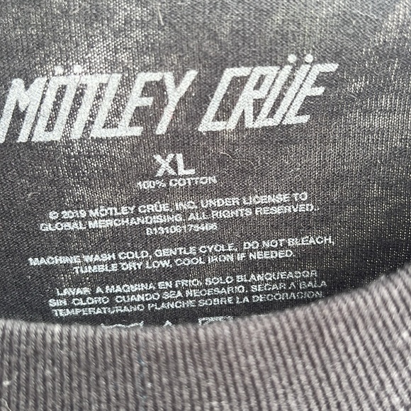 Never been worn xtra long - Picture 3 of 4